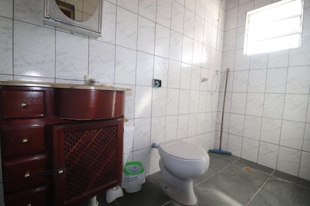 Casa à venda com 148m², 3 quartos e 2 vagasEdícula - Banheiro