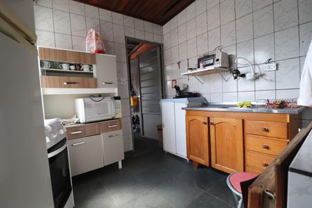 Casa à venda com 148m², 3 quartos e 2 vagasEdícula - Cozinha