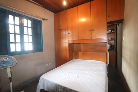 Casa à venda com 148m², 3 quartos e 2 vagasEdícula - Quarto