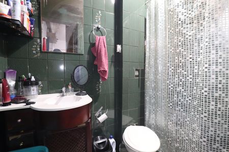 Casa à venda com 148m², 3 quartos e 2 vagasBanheiro Quarto 1 suíte