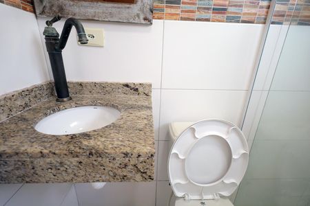 Apartamento à venda com 70m², 2 quartos e 1 vaga Apartamento à venda com 70m², 2 quartos e 1 vagaBanheiro Suíte