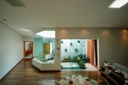 Casa à venda com 165m², 3 quartos e 3 vagasSala