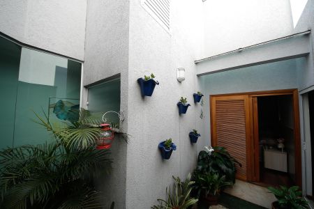 Casa à venda com 165m², 3 quartos e 3 vagasJardim de Inverno Sala