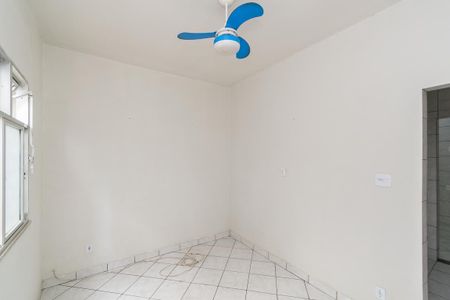 Casa para alugar com 49m², 2 quartos e sem vagaSala