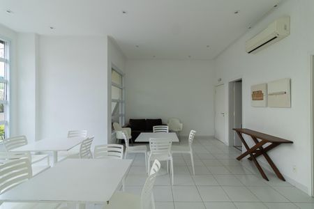 Apartamento para alugar com 57m², 2 quartos e 1 vagaÁrea comum - Salão de festas