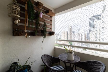 Apartamento para alugar com 57m², 2 quartos e 1 vagaVaranda