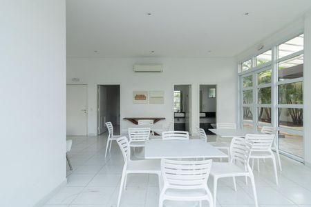 Apartamento para alugar com 57m², 2 quartos e 1 vagaÁrea comum - Salão de festas