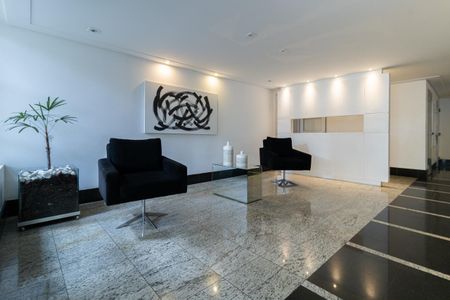 Apartamento para alugar com 57m², 2 quartos e 1 vagaÁrea comum - Hall do Prédio