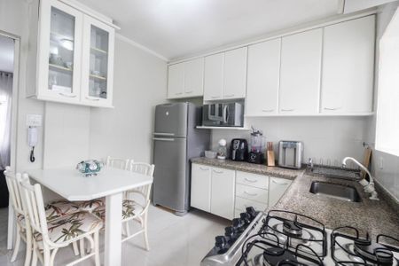 Apartamento à venda com 67m², 2 quartos e 1 vagaCozinha