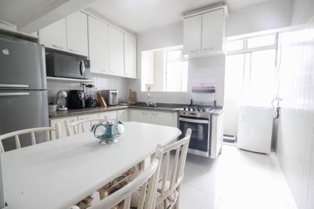 Apartamento à venda com 67m², 2 quartos e 1 vagaCozinha