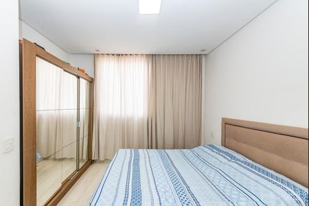 Apartamento à venda com 70m², 3 quartos e 1 vaga Apartamento à venda com 70m², 3 quartos e 1 vagaSuíte
