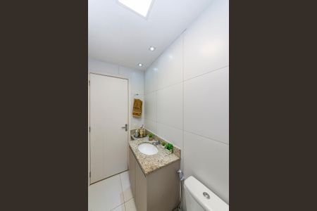 Apartamento à venda com 70m², 3 quartos e 1 vaga Apartamento à venda com 70m², 3 quartos e 1 vagaBanheiro Social