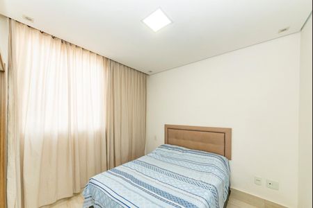 Apartamento à venda com 70m², 3 quartos e 1 vaga Apartamento à venda com 70m², 3 quartos e 1 vagaSuíte