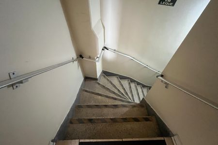 Apartamento para alugar com 55m², 1 quarto e sem vagaEscada Externa