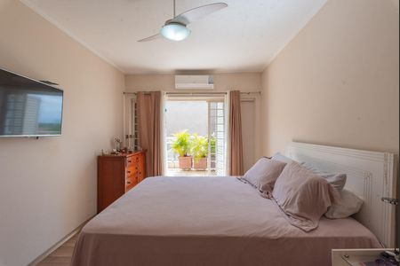 Casa à venda com 300m², 3 quartos e 4 vagasSuíte