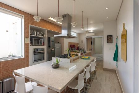 Casa à venda com 300m², 3 quartos e 4 vagasCozinha