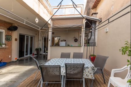 Casa à venda com 300m², 3 quartos e 4 vagasEspaço Gourmet