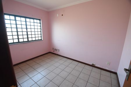 Casa à venda com 480m², 4 quartos e 5 vagasSala 2