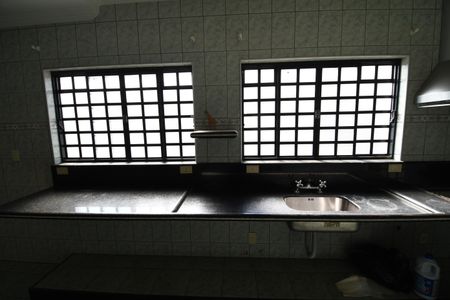 Casa à venda com 480m², 4 quartos e 5 vagasCozinha