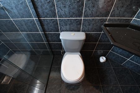 Casa à venda com 480m², 4 quartos e 5 vagasBanheiro 2