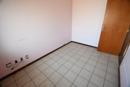 Casa à venda com 480m², 4 quartos e 5 vagasSala 2