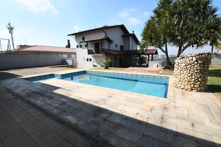 Casa à venda com 480m², 4 quartos e 5 vagasÁrea comum - Piscina