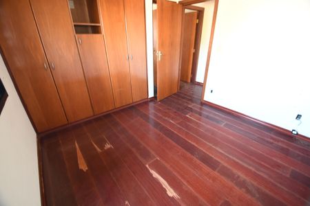 Casa à venda com 480m², 4 quartos e 5 vagasQuarto Suíte 3