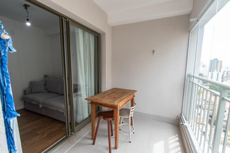 Apartamento à venda com 34m², 1 quarto e sem vaga Apartamento à venda com 34m², 1 quarto e sem vagaVaranda