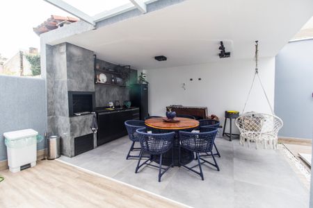 Casa de condomínio à venda com 300m², 4 quartos e 4 vagas Casa de condomínio à venda com 300m², 4 quartos e 4 vagasÁrea gourmet