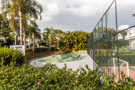 Casa de condomínio à venda com 300m², 4 quartos e 4 vagas Casa de condomínio à venda com 300m², 4 quartos e 4 vagasQuadra Esportiva