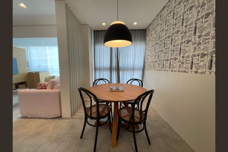 Studio à venda com 62m², 1 quarto e 1 vaga Studio à venda com 62m², 1 quarto e 1 vagaSala