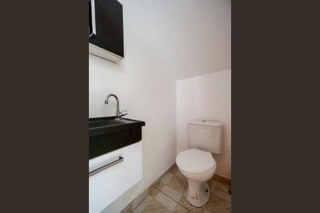 Casa de condomínio à venda com 90m², 2 quartos e 1 vagaLavabo