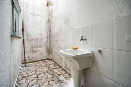 Casa de condomínio à venda com 90m², 2 quartos e 1 vagaÁrea de serviço