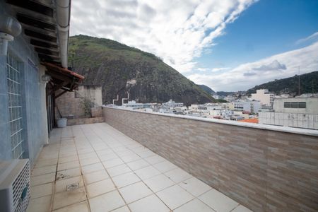 Apartamento à venda com 160m², 4 quartos e 1 vaga Apartamento à venda com 160m², 4 quartos e 1 vagaSala 2 - varanda