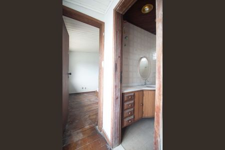 Apartamento à venda com 160m², 4 quartos e 1 vaga Apartamento à venda com 160m², 4 quartos e 1 vagaBanheiro social 2