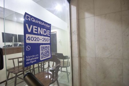 Apartamento à venda com 160m², 4 quartos e 1 vaga Apartamento à venda com 160m², 4 quartos e 1 vagaPlaca