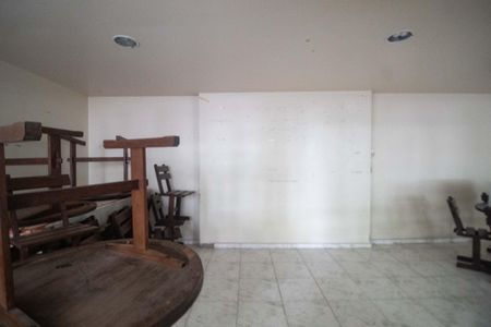 Apartamento à venda com 160m², 4 quartos e 1 vaga Apartamento à venda com 160m², 4 quartos e 1 vagaÁrea comum - salão de festas