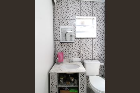 Casa à venda com 156m², 3 quartos e 2 vagasBanheiro de serviço