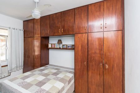 Apartamento à venda com 74m², 3 quartos e 1 vagaQuarto 2 - Armários