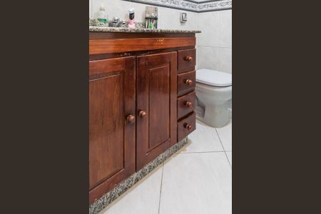 Apartamento à venda com 74m², 3 quartos e 1 vagaBanheiro