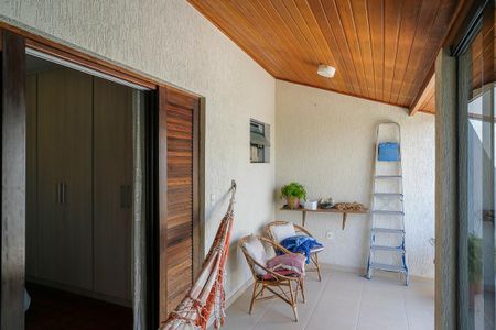 Casa à venda com 216m², 2 quartos e 4 vagasVaranda da suíte 1