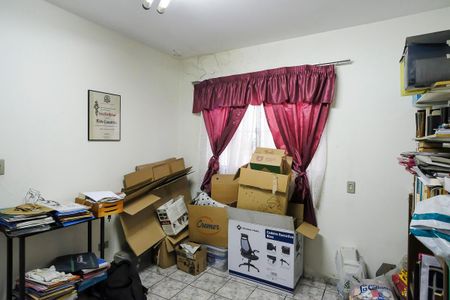 Casa à venda com 216m², 2 quartos e 4 vagasEdícula