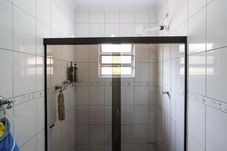 Casa à venda com 216m², 2 quartos e 4 vagasBanheiro da suíte 2