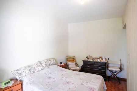 Casa à venda com 216m², 2 quartos e 4 vagasSuíte 1