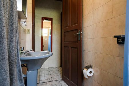 Casa à venda com 216m², 2 quartos e 4 vagasBanheiro edícula