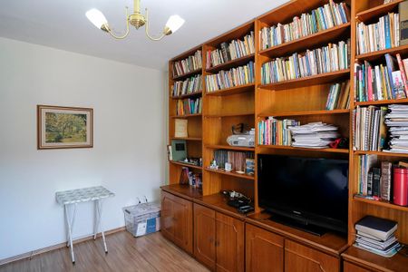 Casa à venda com 216m², 2 quartos e 4 vagasSuíte 2