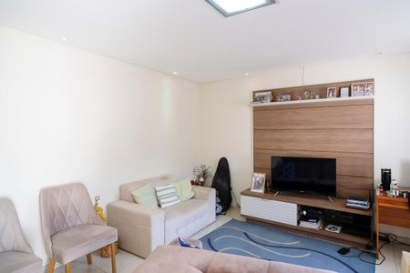 Casa à venda com 216m², 2 quartos e 4 vagasSala