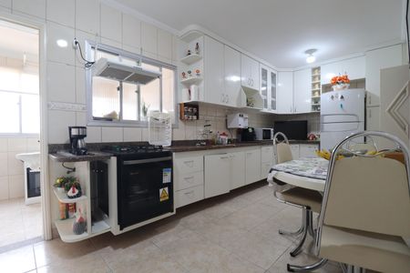 Apartamento à venda com 110m², 2 quartos e 1 vagaCozinha