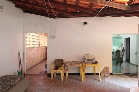 Casa à venda com 270m², 3 quartos e 6 vagasÁrea de Serviço