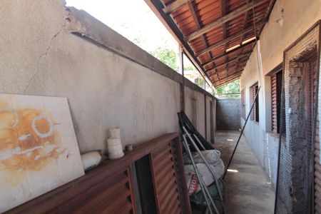 Casa à venda com 270m², 3 quartos e 6 vagasVaranda